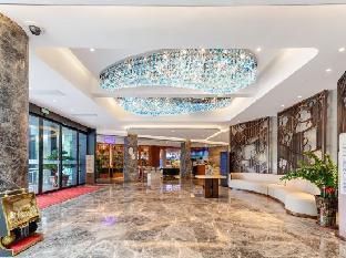 berun hotel haikou qilou old street