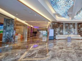 berun hotel haikou qilou old street