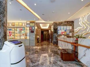berun hotel haikou qilou old street