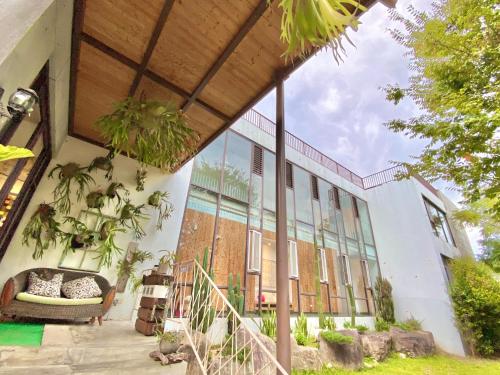 sun moon lake love to stick together b and b