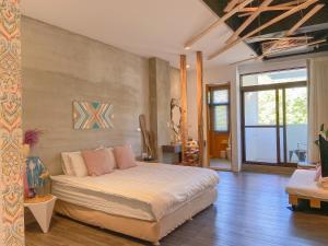 Sun Moon Lake Love To Stick Together B & B,,2 star