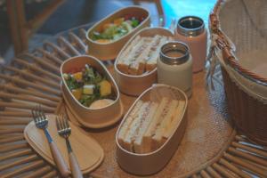 sun moon lake love to stick together b and b