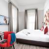 three corners hotel art