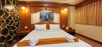 tiger complex hotel