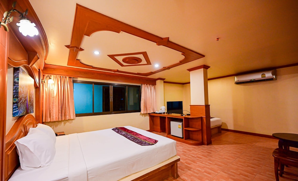 tiger complex hotel