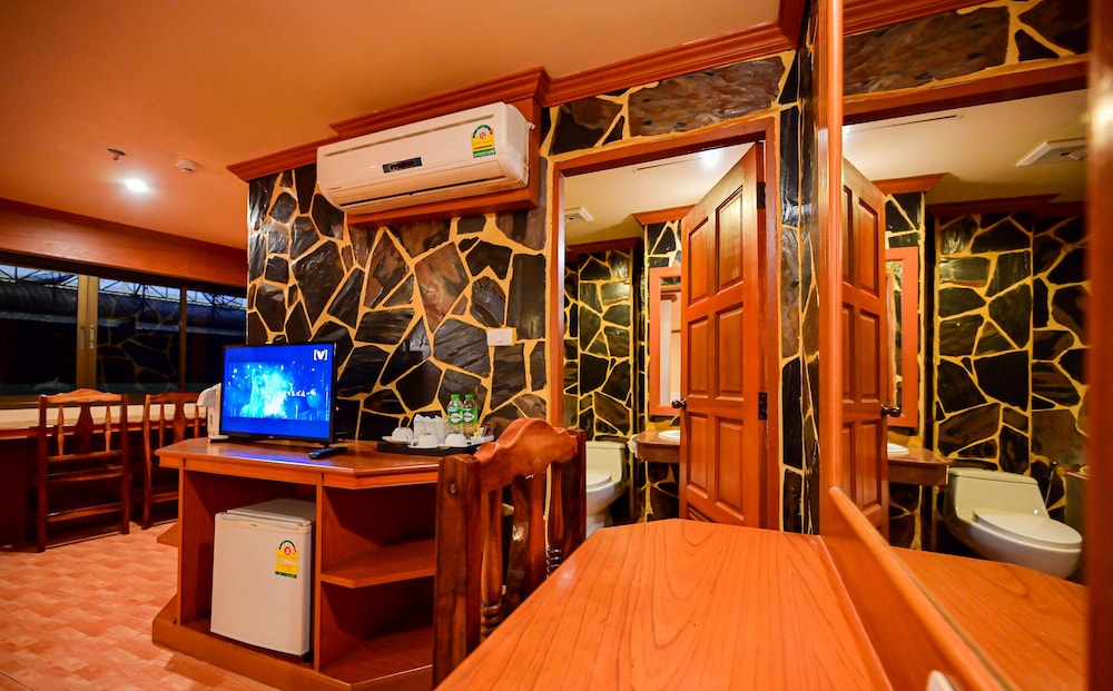 tiger complex hotel