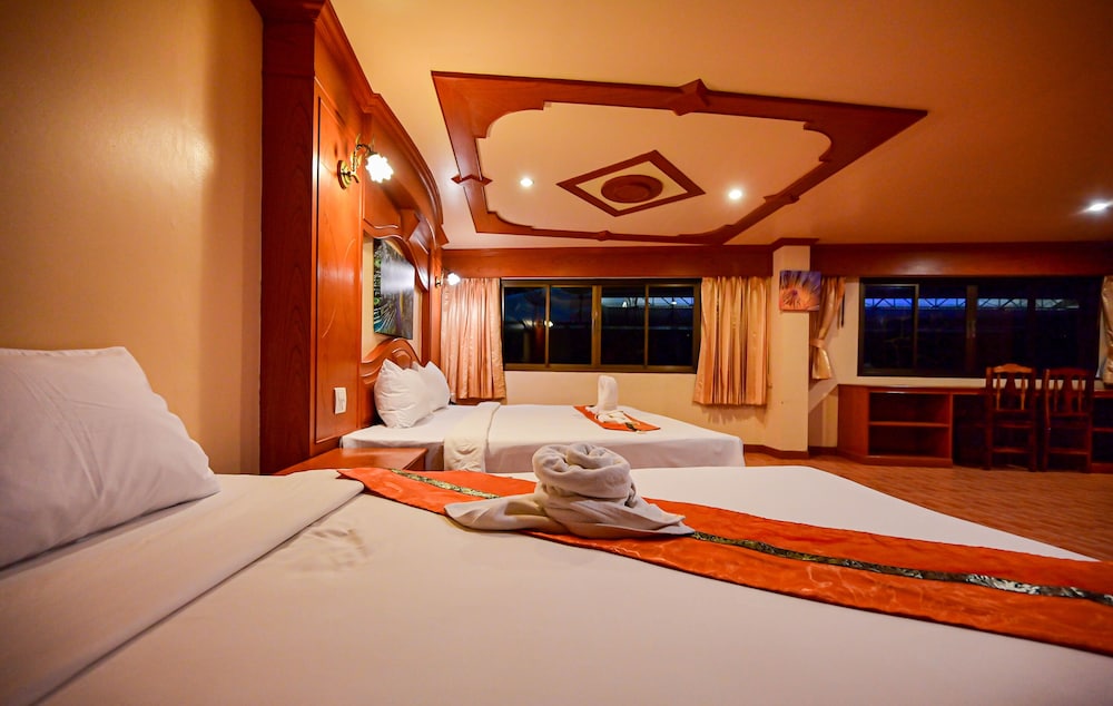 tiger complex hotel