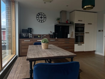 stay angels blonk street apartments