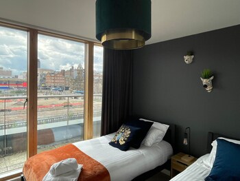 stay angels blonk street apartments