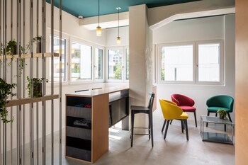 riva rooms and studios