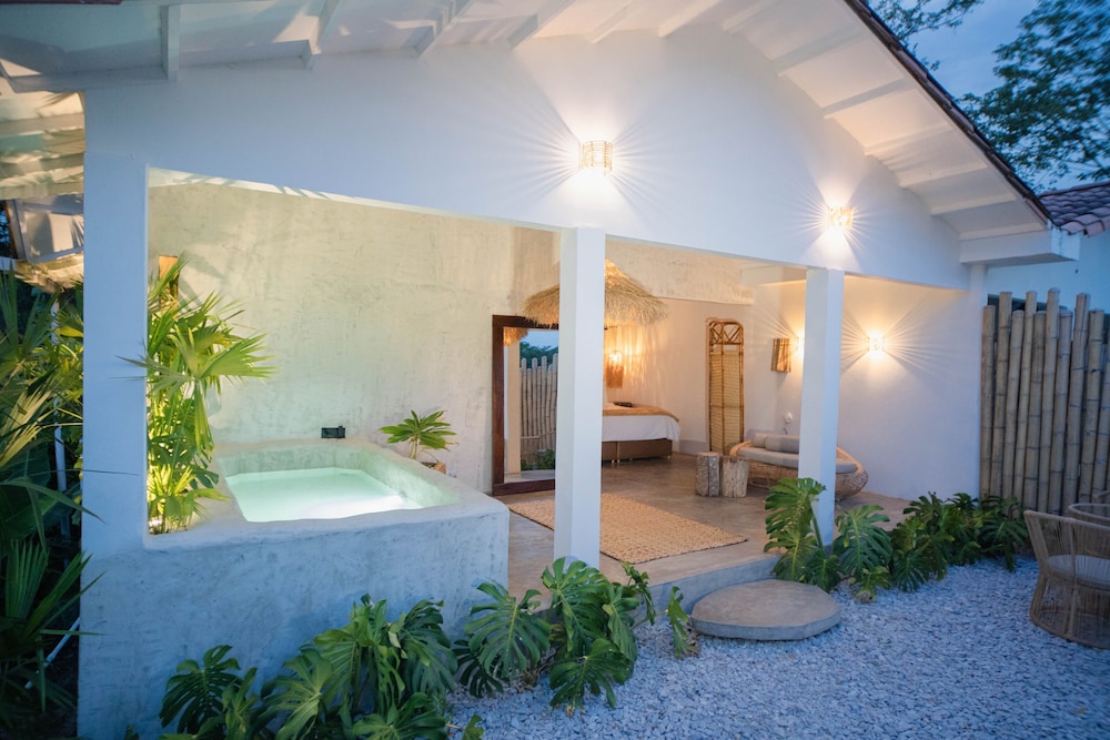 eco hotel verano azul