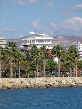 1 80 collection limassol historic center