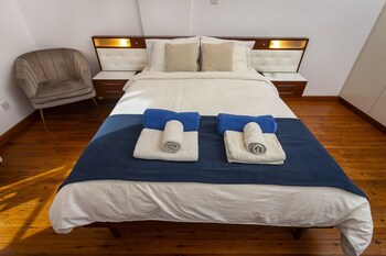 1 80 collection limassol historic center