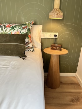 la costera hostal del vino