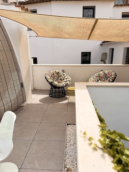 la costera hostal del vino