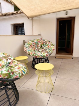 la costera hostal del vino