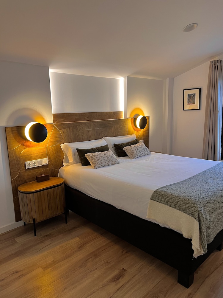 la costera hostal del vino