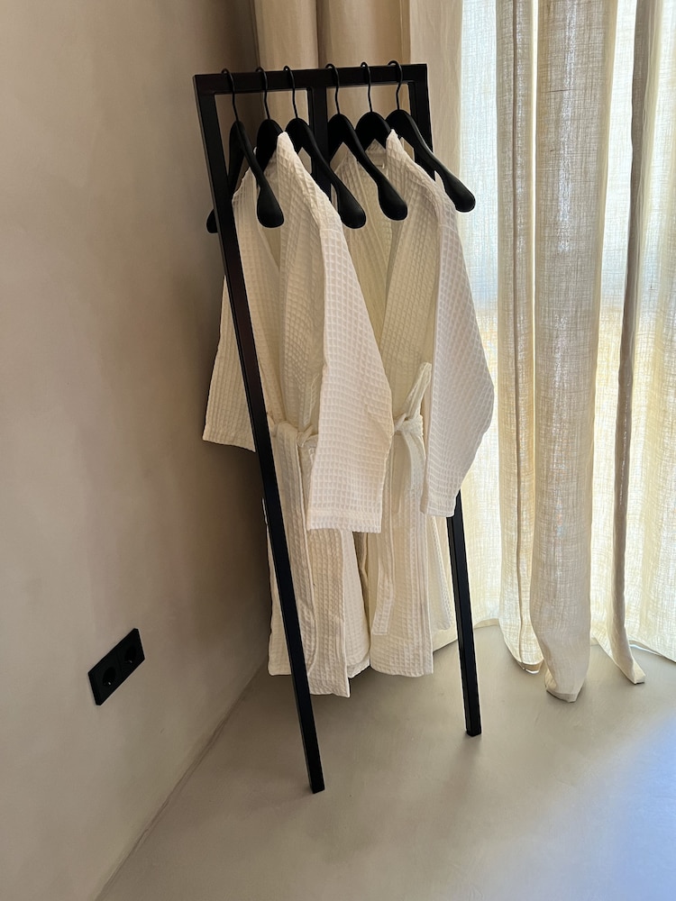 la costera hostal del vino