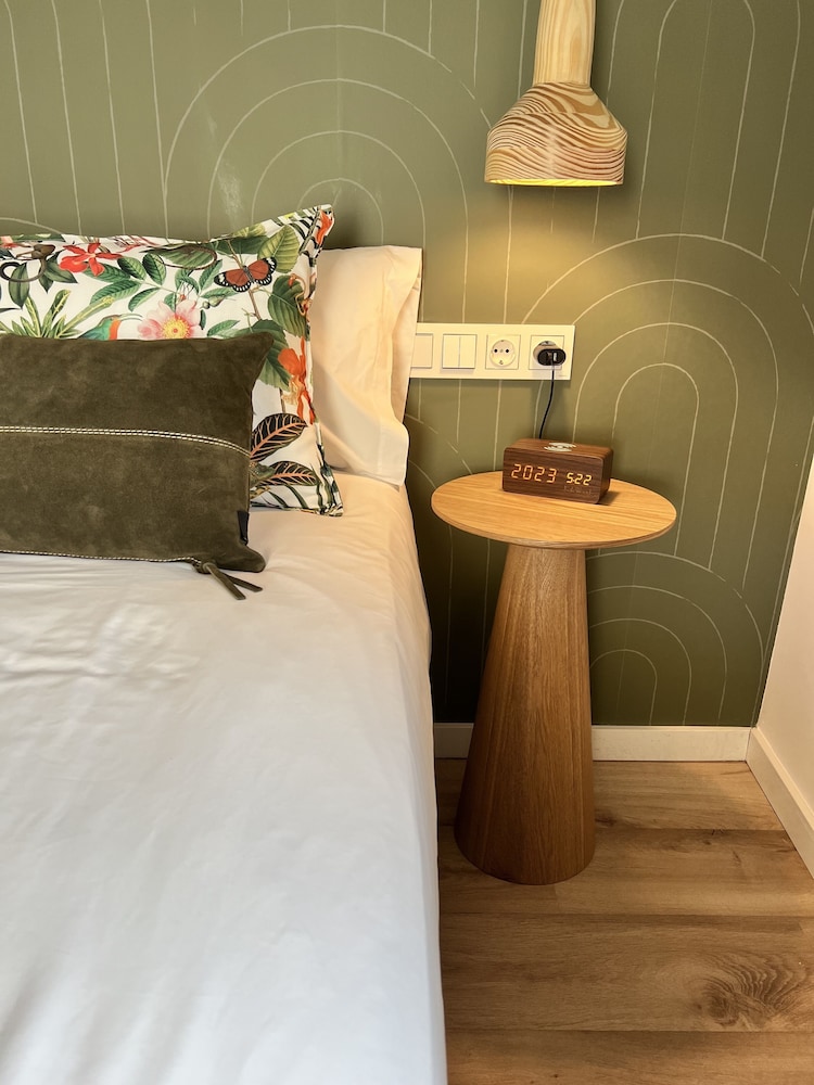 la costera hostal del vino