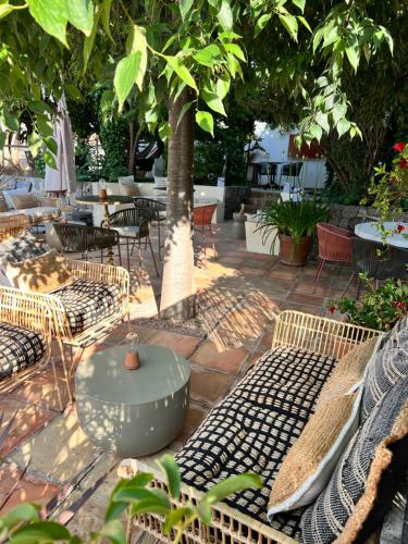 la costera hostal del vino