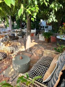 la costera hostal del vino