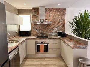 la costera hostal del vino