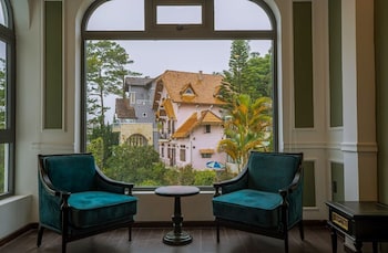 the gate boutique hotel da lat