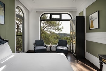 the gate boutique hotel da lat