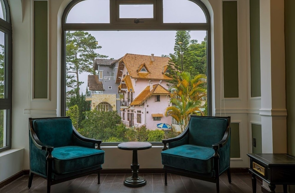 the gate boutique hotel da lat