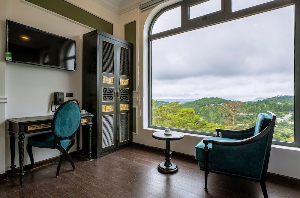 the gate boutique hotel da lat