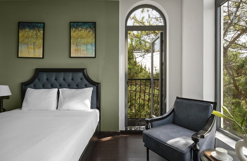 the gate boutique hotel da lat