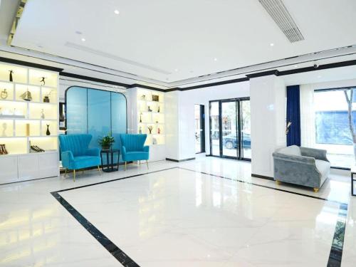 xana hotelle xian zhonglou huimin street metro station