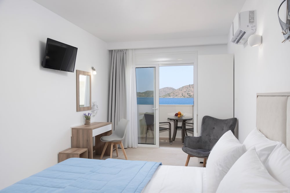 naiades village elounda