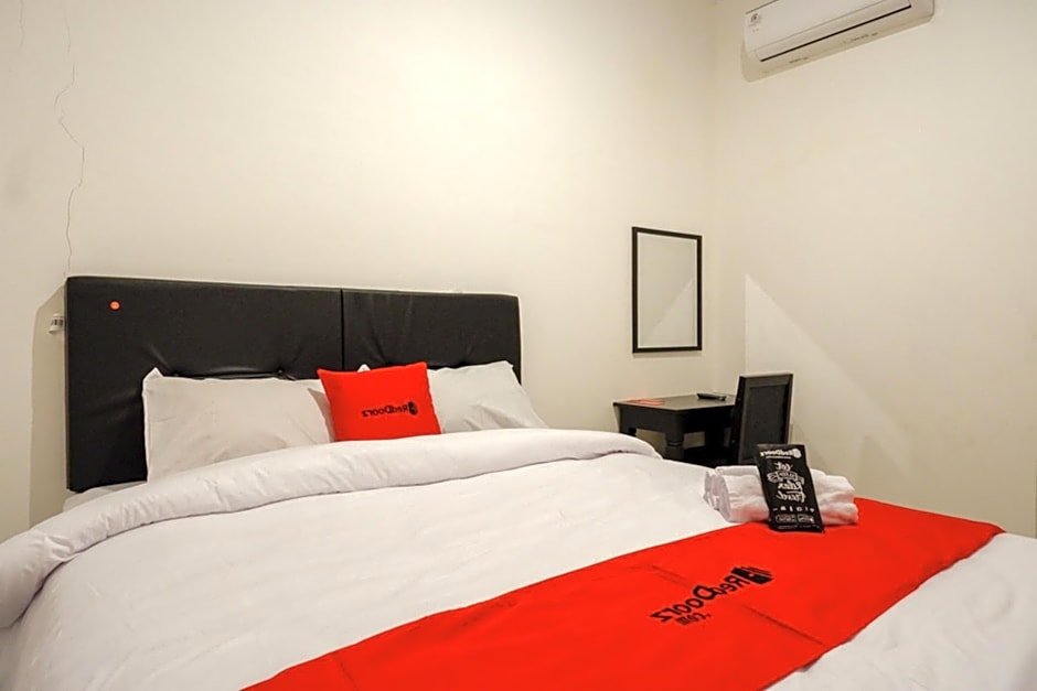 Reddoorz @ Jalan Wonosari Km.9,Sleman>>Berbah,2 star