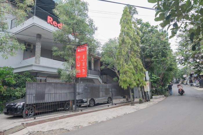 formerly reddoorz near exit toll pasteur 4
