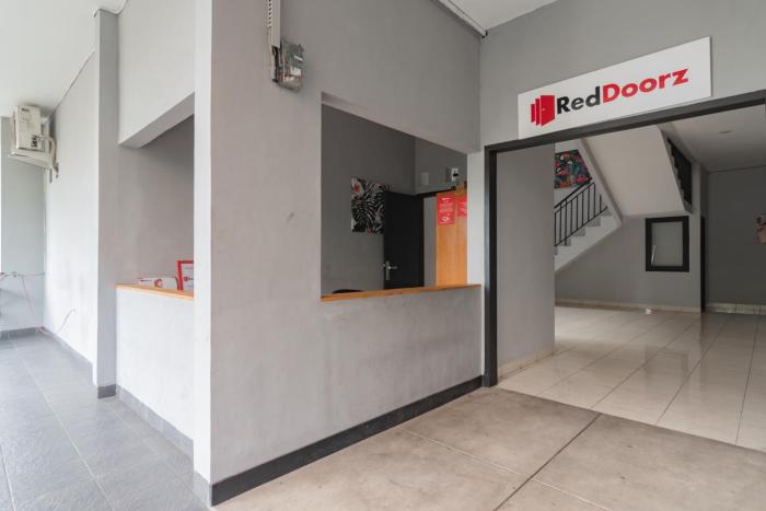 formerly reddoorz near exit toll pasteur 4
