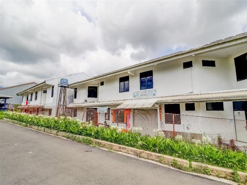 spot on 3940 villa gunung agape