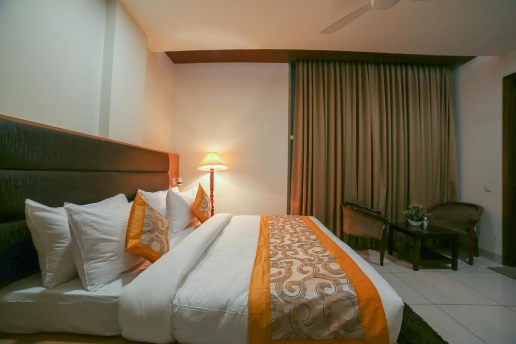 hotel grand regency by jmd group