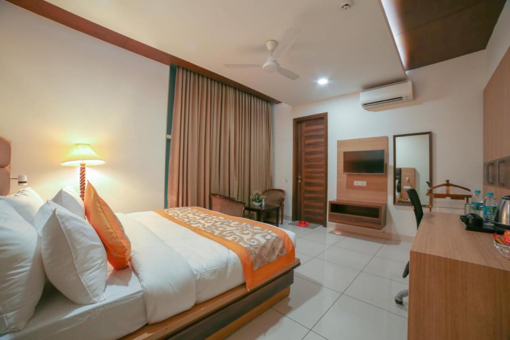hotel grand regency by jmd group
