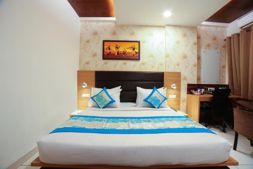 hotel grand regency by jmd group