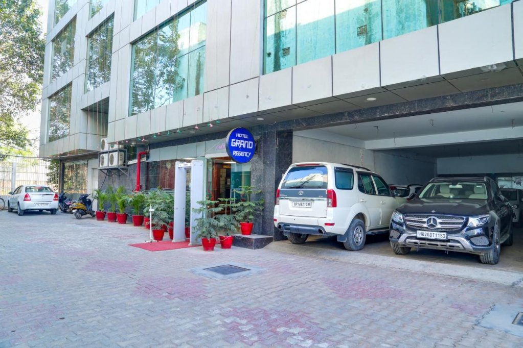 hotel grand regency by jmd group