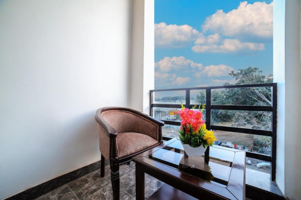 hotel grand regency by jmd group