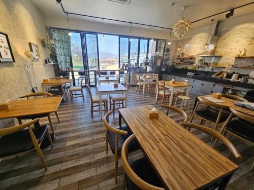 gyeongju bongwhangmansion