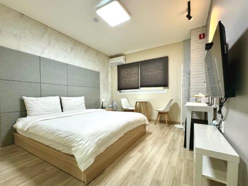 gyeongju bongwhangmansion