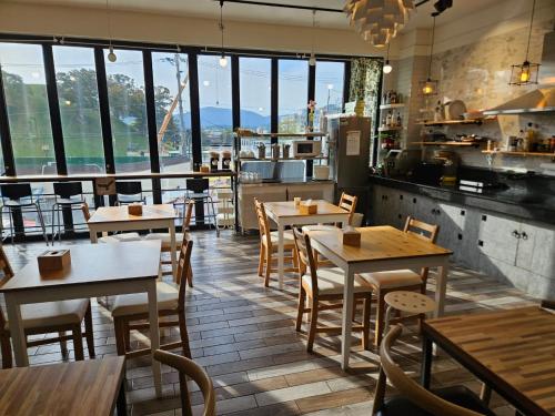 gyeongju bongwhangmansion