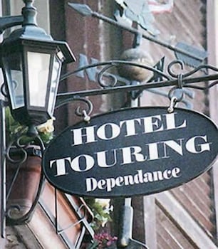 hotel touring