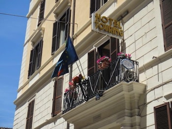 hotel touring