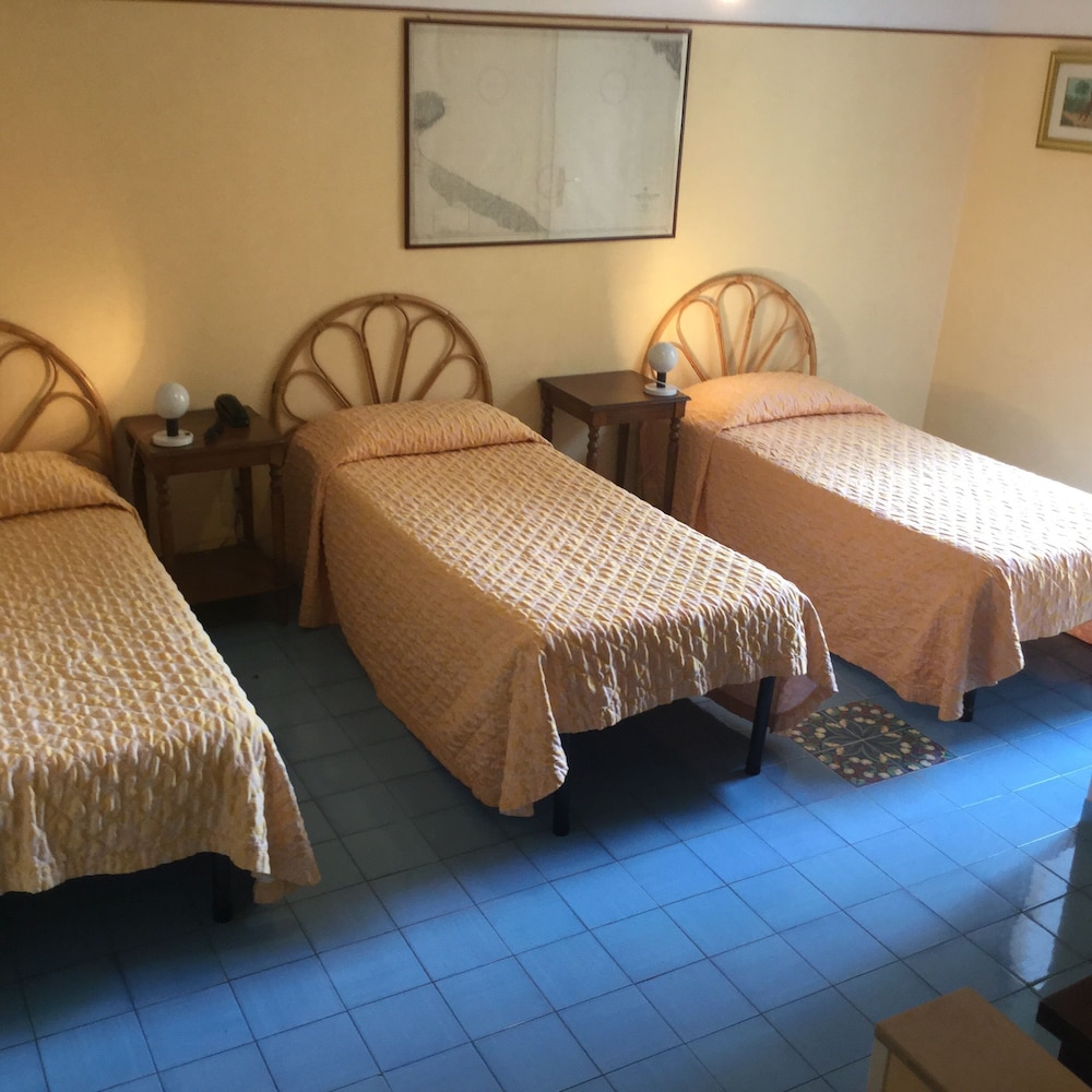 hotel touring