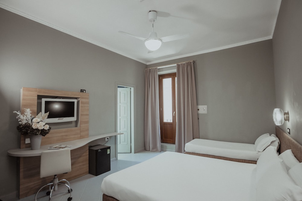 hotel marisa
