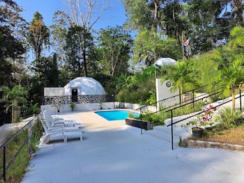 hotel villas y glampings mya puerto viejo limon c r